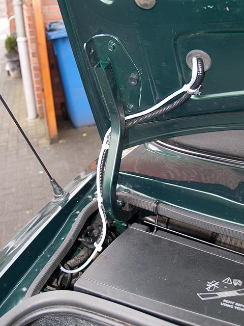 boot lid cabling