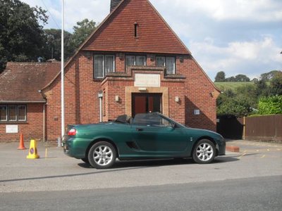 Stan and Jane nowhere to be seen clearly missing the clue right over their car in Harpsden