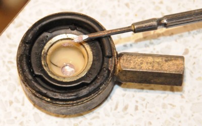 Standard OEM swivel with traces of old grease