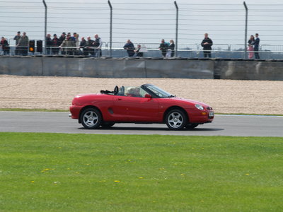 Jan out on parade lap